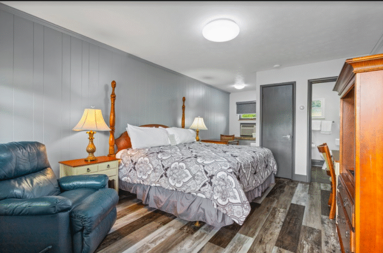 Glass House Inn